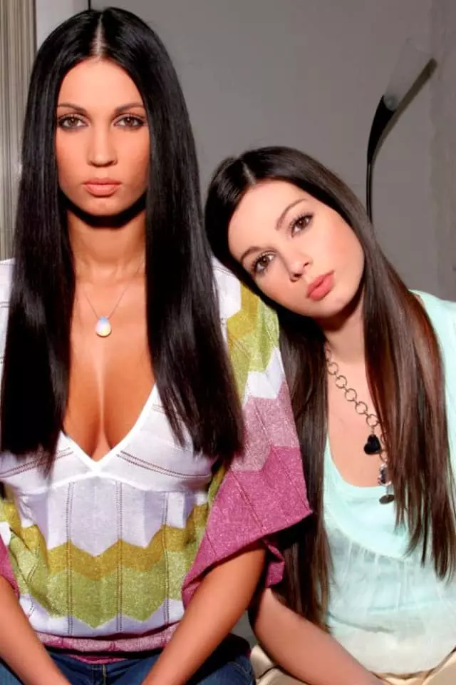 Iuliana si Nicoleta LUciu