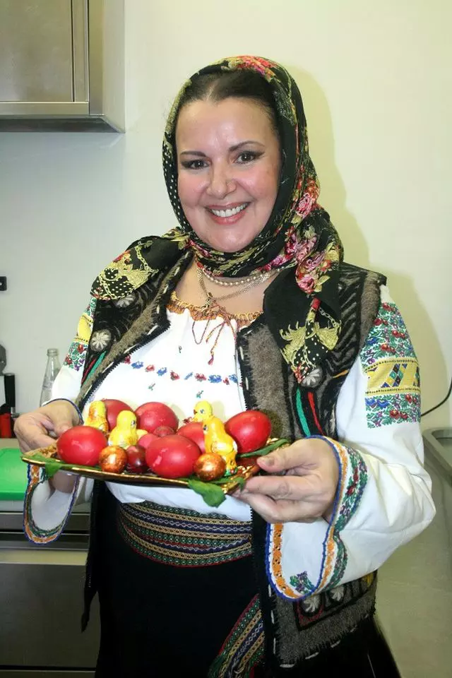 daniela-condurache-contact-impresar-nunta-botez-petrecere-evenimente-diaspora-sarbatori