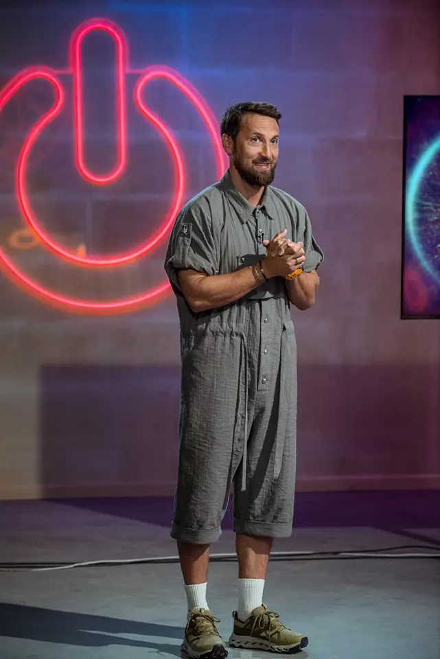 Teo Trandafir, dezamăgită de interacțiunea cu Dani Oțil  (3)