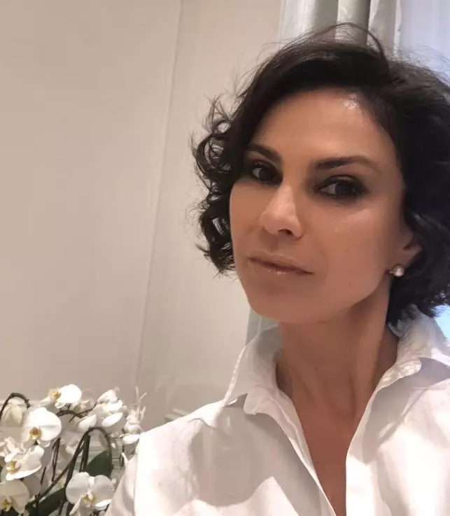 ramona badescu 4