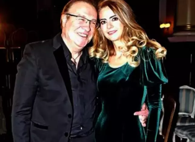 Gabriel Cotabiță și soția sa, Alina Munteanu (3)