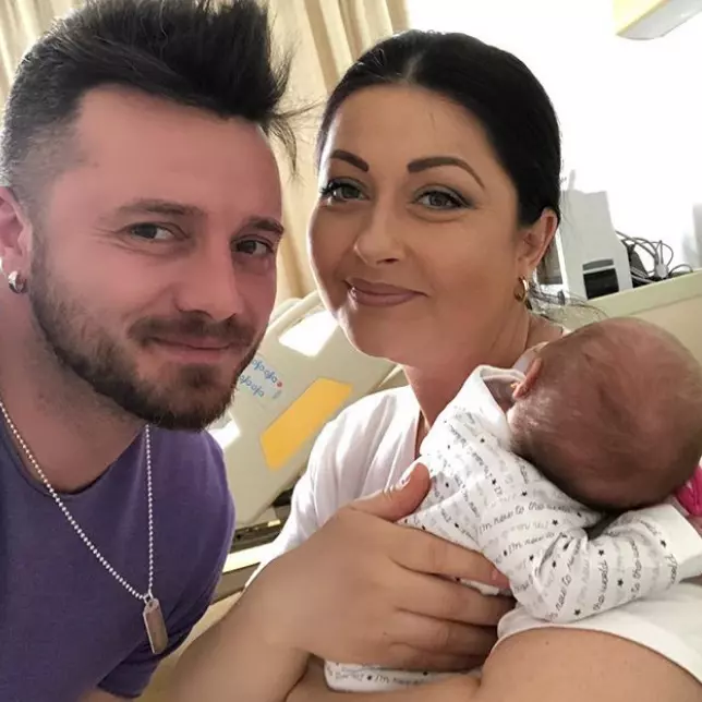 Gabriela Cristea, Tavi Clonda si fetita lor