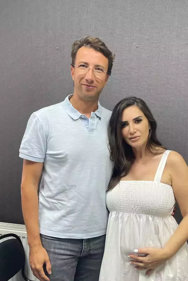 Cine-este-Mara-Banica-4