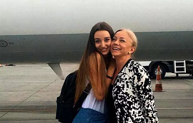 fata-catalin-crisan-855x1024