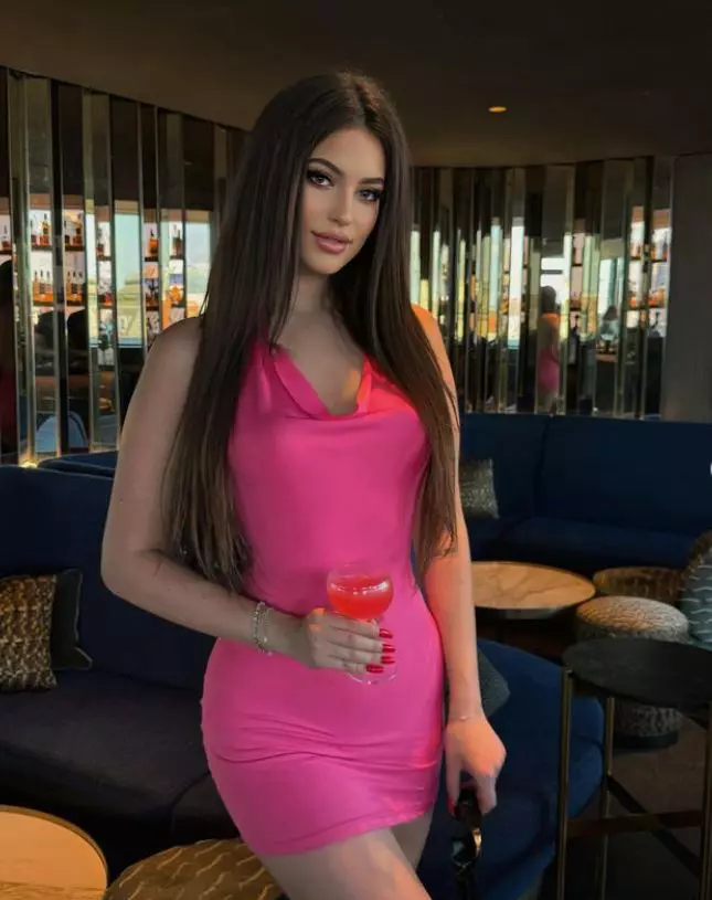 Eva Zaharescu, fiica Andreei Berecleanu (15)