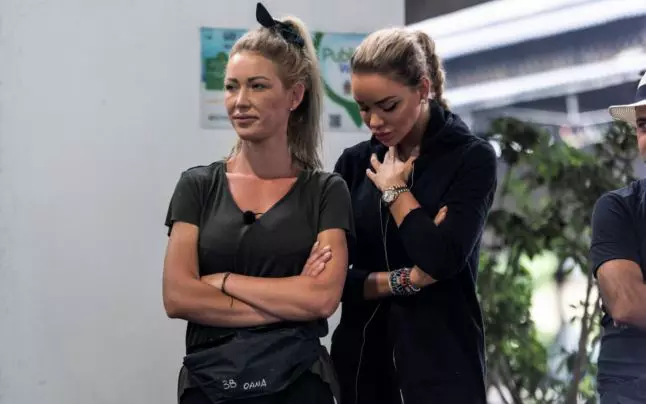 Bianca Drăguşanu şi sora ei, la Asia Express