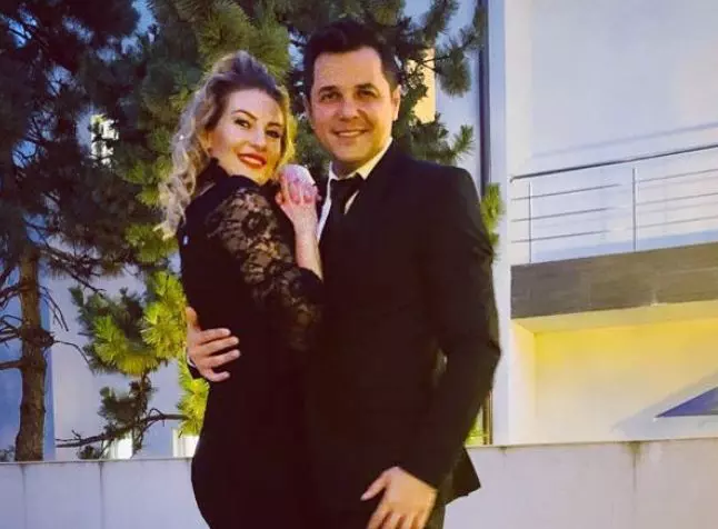 Cove-lipseste-de-la-Vorbeste-lumea-17