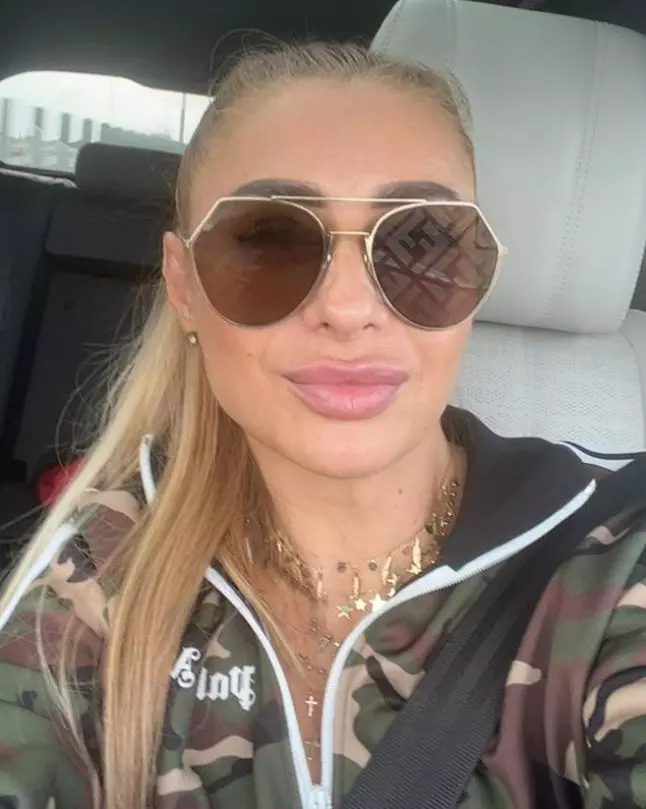 2022-07-12-14_02_03-ANAMARIA-PRODAN-REGHECAMPF-@anamariaprodanreghecampf-•-Instagram-photos-and-vi