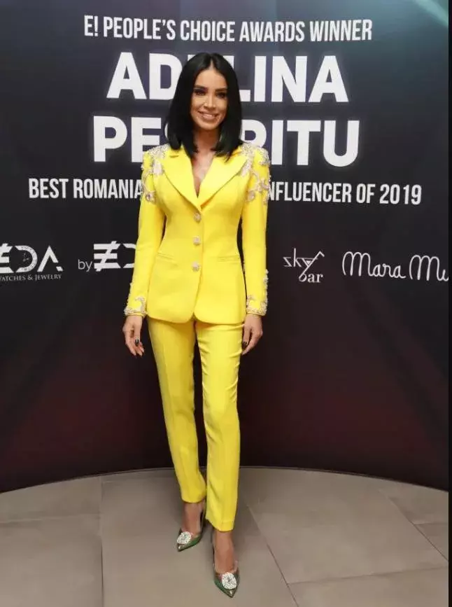 adelina pestritu influencer