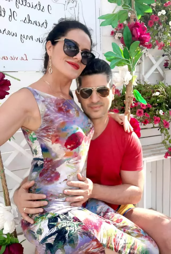 Lavinia Tatomir este căsătorită cu medicul Laurențiu Cârstea