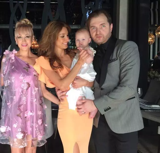 Ioana Dichiseanu si fiica sa