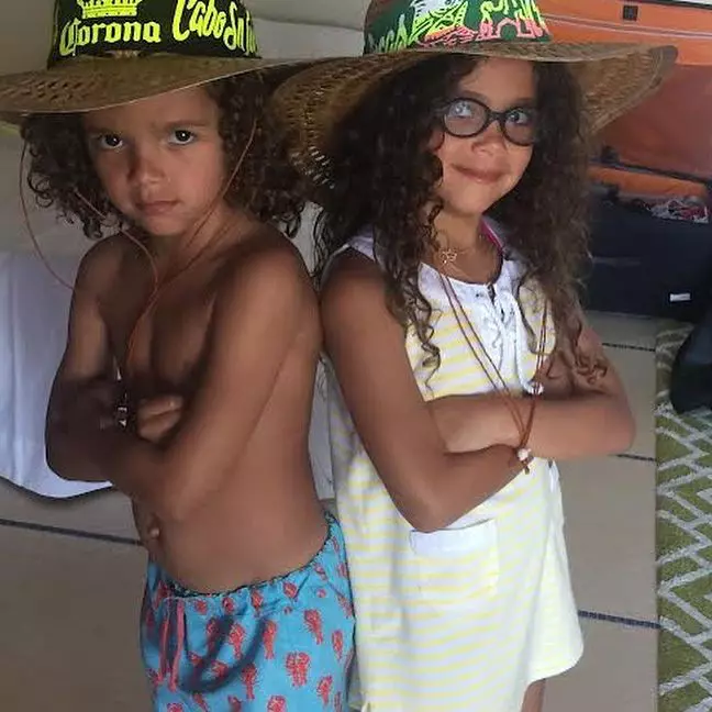 Gemenii Moroccan „Roc” Cannon și Monroe „Roe“ Cannon, copiii lui Mariah Carey și Nick Cannon