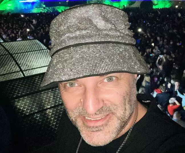 dan-capatos-lipsa-extra-night-show-3