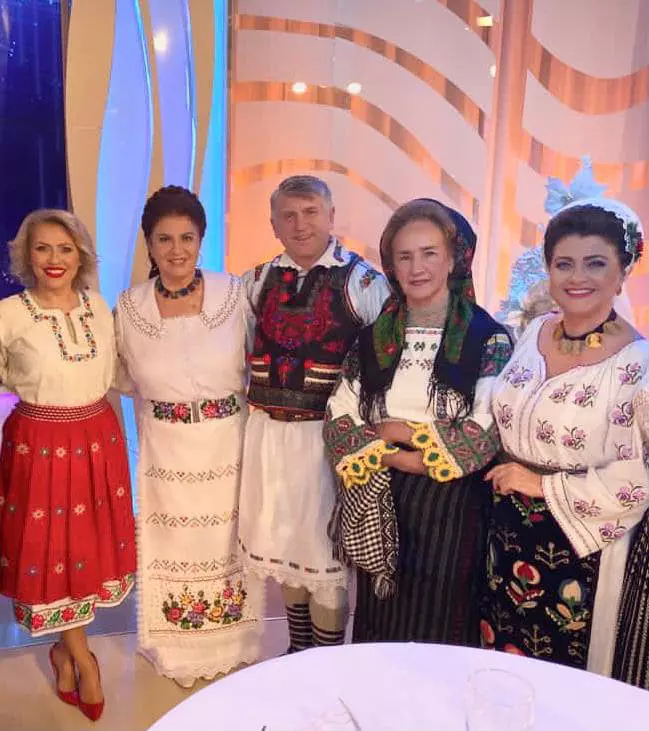 Artiști-Revelion-Covid4