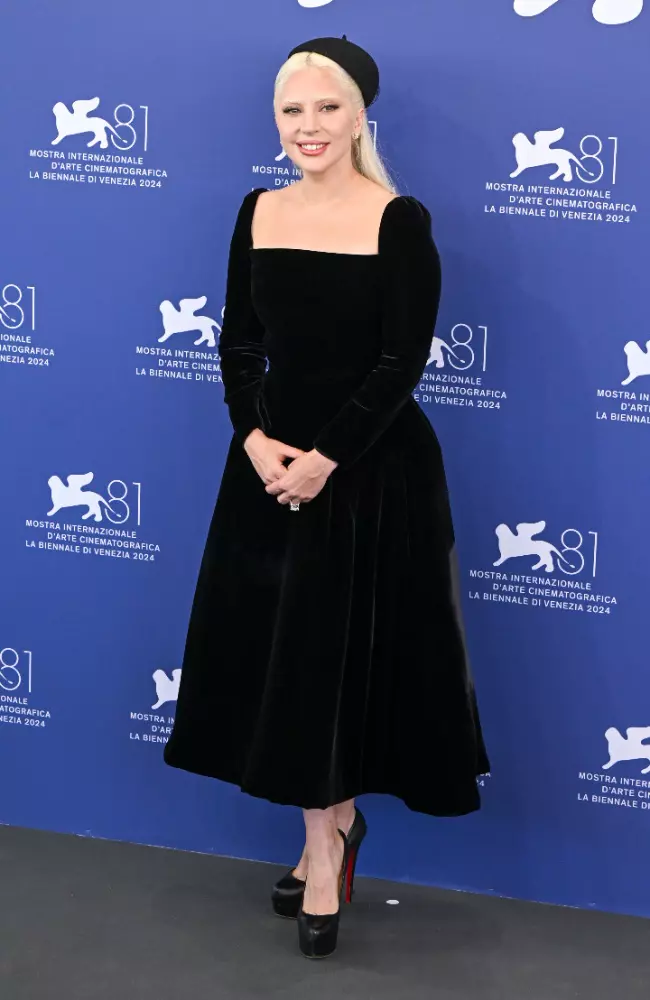 4. Lady Gaga în Dior