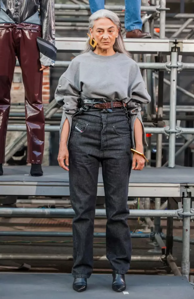 2. Glenn Martens pentru Diesel Red Tag