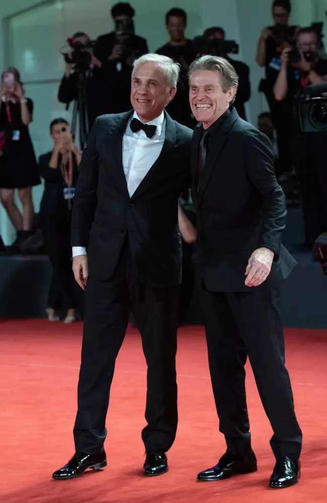 8. Christoph Waltz și Willem Dafoe