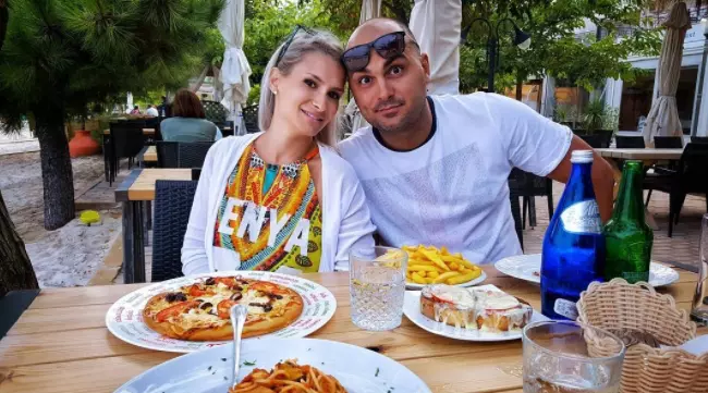maria secrieriu si logodnicul