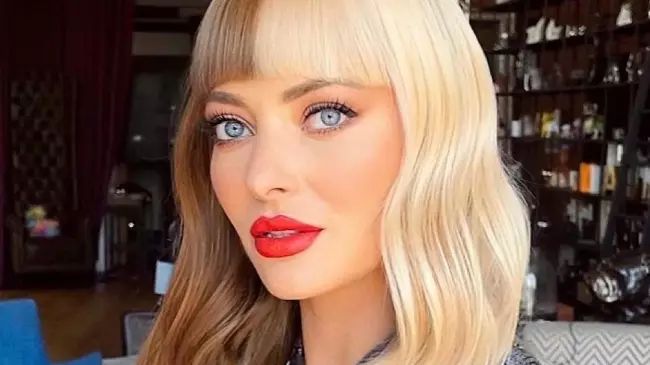 delia-185363140_517691669610647_7634692882652625515_n