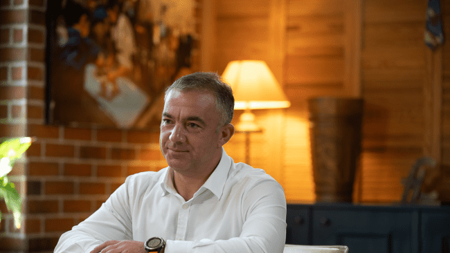 Daniel Mischie imperiulleilor