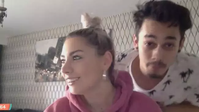 jo-si-juno-au-intrat-in-direct-prin-skype-dupa-3-saptamani-de-izolare_size7