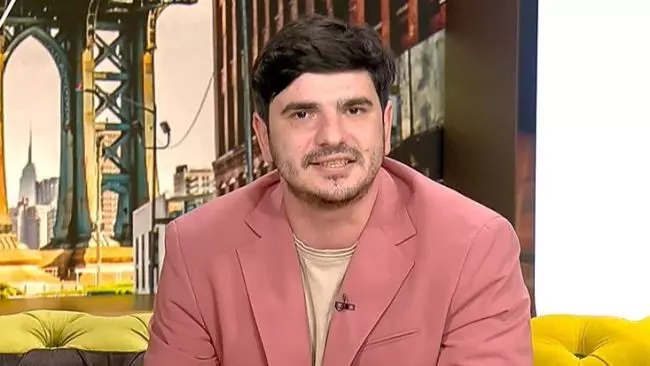 alex-bogdan-declaratie-de-dragoste-in-direct-cine-este-si-cum-arata-iubita-celebrului-actor-de-comedie_3_size7