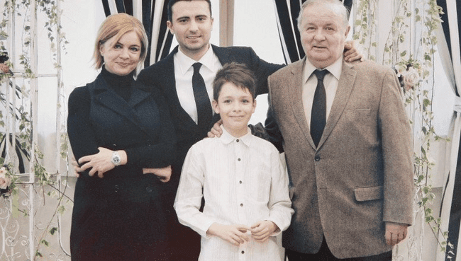 familia topescu