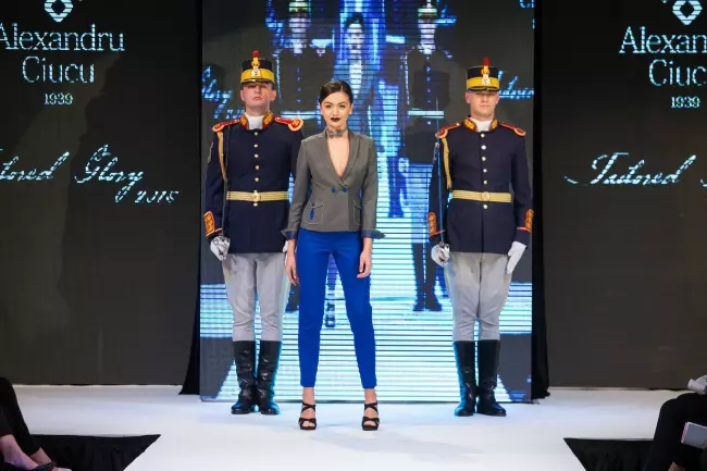 Prezentare-Alexandru-Ciucu-Tailored-Glory-2015-26
