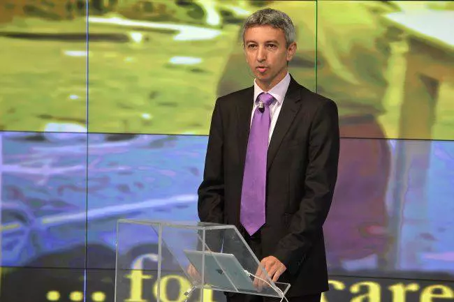 dan diaconescu 4