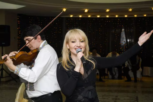 adriana-ochisanu-corneliu-botgros-3