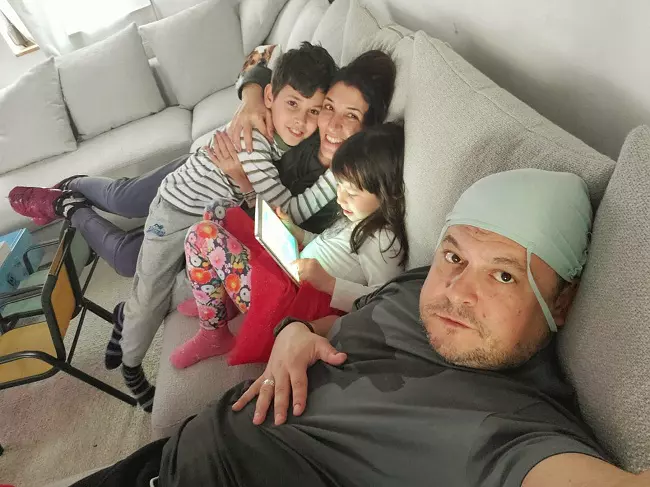 Mihai-Bobonete-alaturi-de-familia-sa