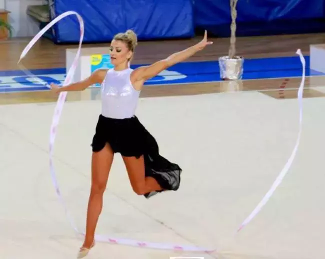 cine-este-Alina-Kabaeva-presupusa-iubita-alui-Vladimir-Putin-6