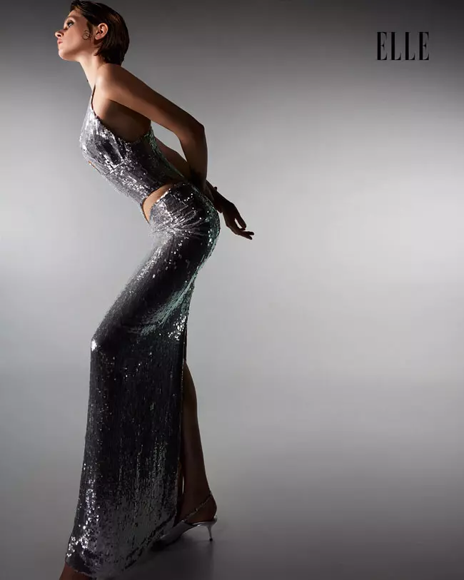 Ținută Cristina Săvulescu