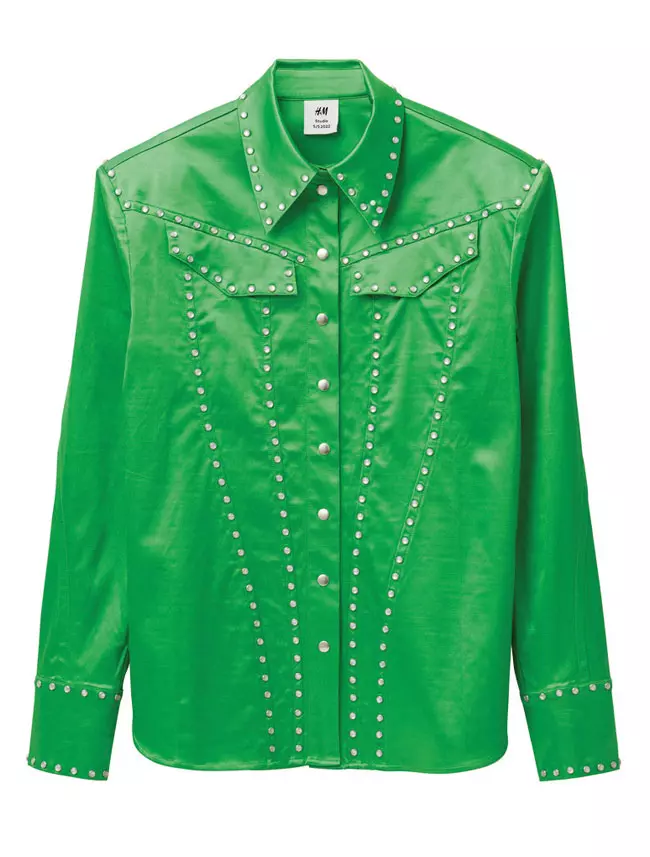 Cămașă din satin de mătase, cu aplicații de cristale, H&M, 749,90 lei