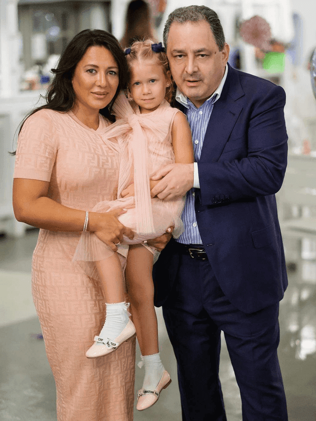 maria si parintii sai