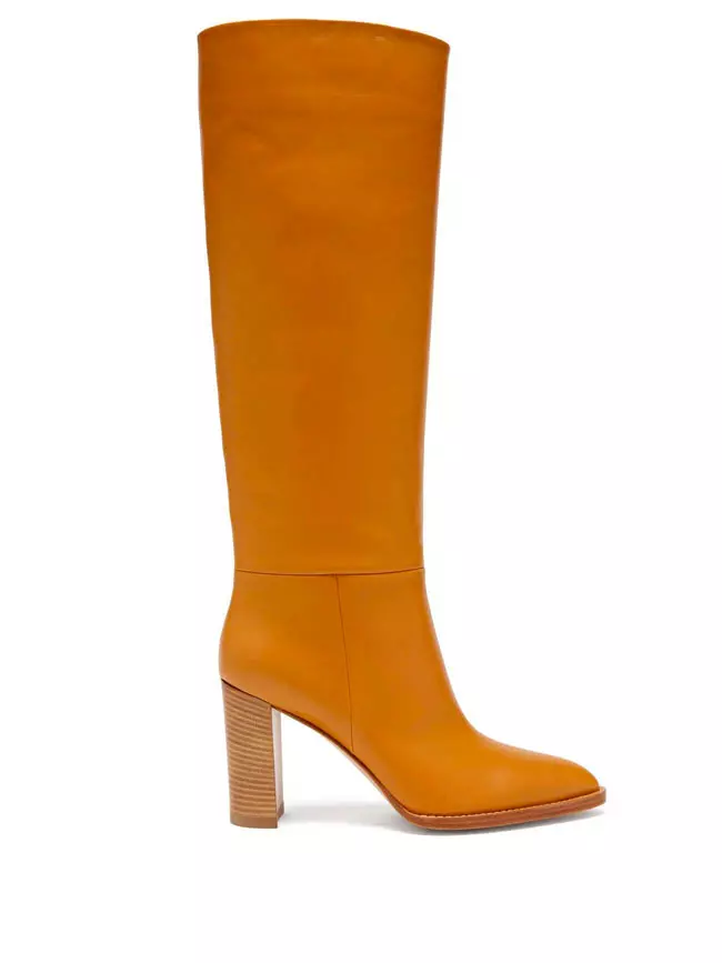 Cizme din piele, Gianvito Rossi, 6.680 lei, magazinul Hot-a-porter