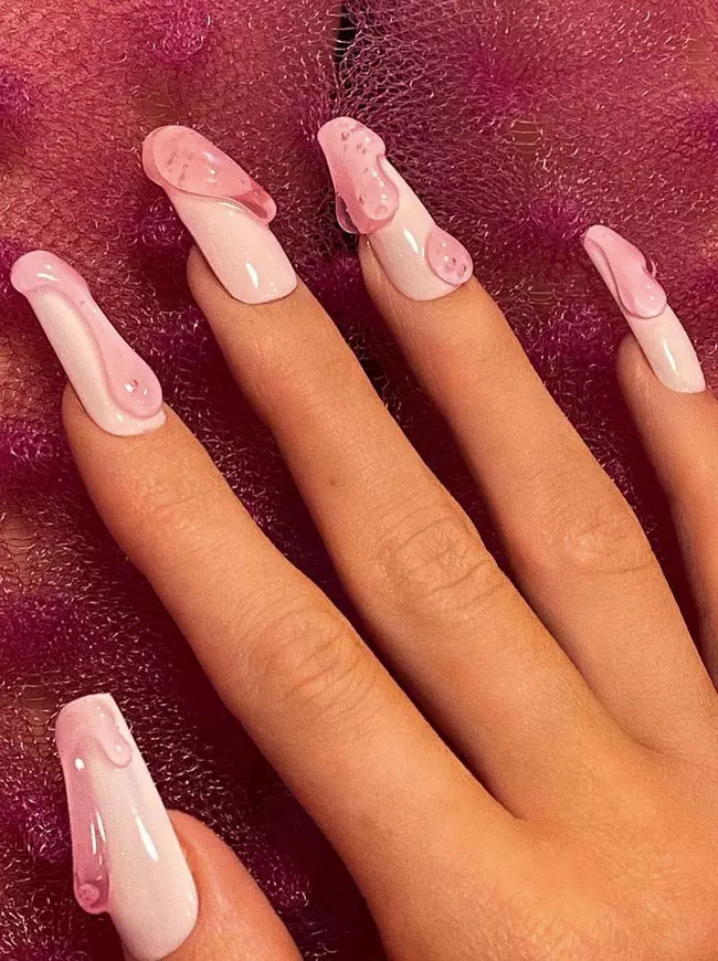 @kyliejenner