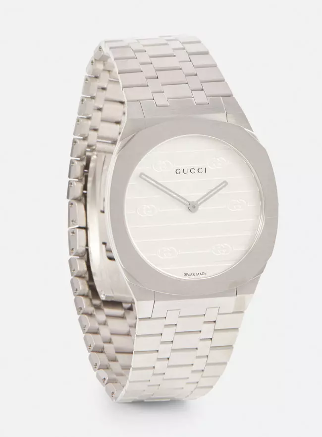 Ceas din oțel inoxidabil, Gucci, 1.250 euro, www.mytheresa.com