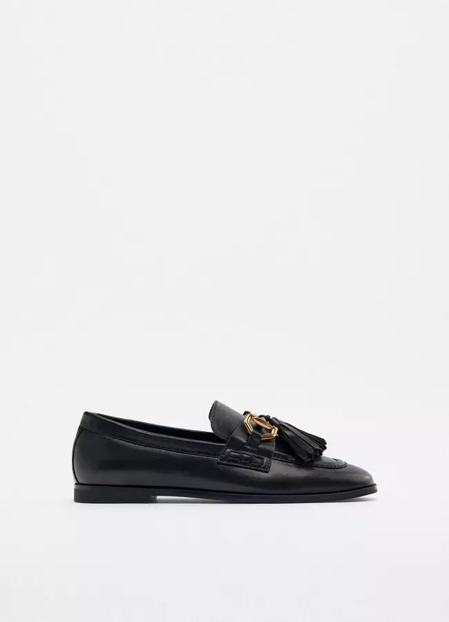 16. Mocasini din poliuretan, Zara, 159,90 lei