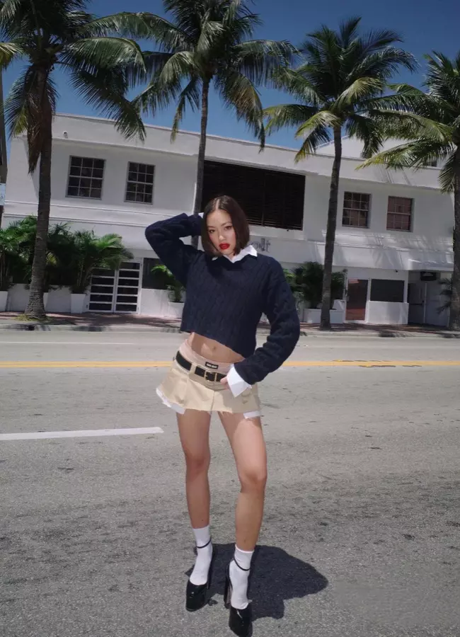 18. TIFFANY HSU