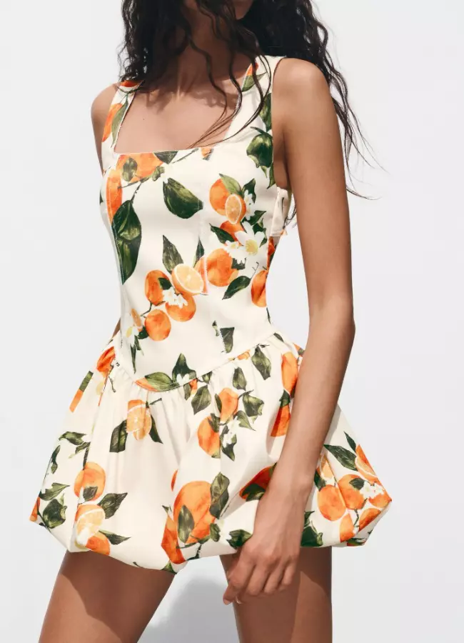 7. Rochie mini cu imprimeu cu portocale, Zara