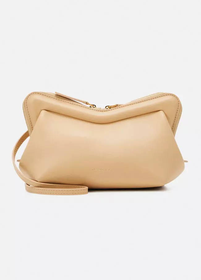 Geantă din piele, Mansur Gavriel, 4.209 lei, www.zalando.ro
