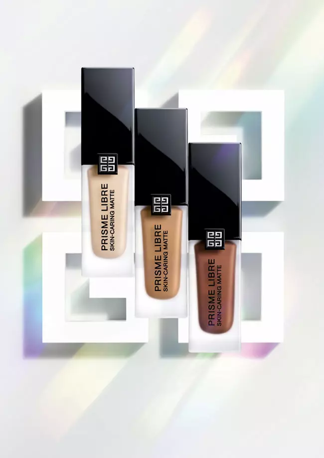 Fond de ten Givenchy Prisme Libre Skin-Caring Matte