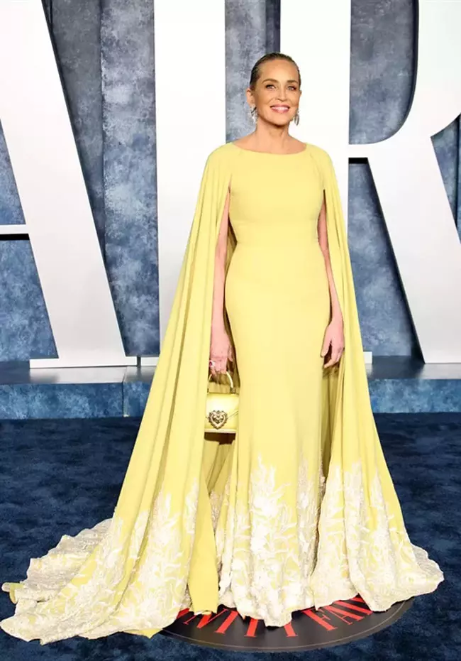 Sharon Stone, tinuta Tony Ward Couture