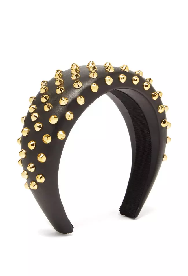 Bentiță din piele cu aplicații de ținte metalice, Prada, 2.300 lei, magazinul Mengotti