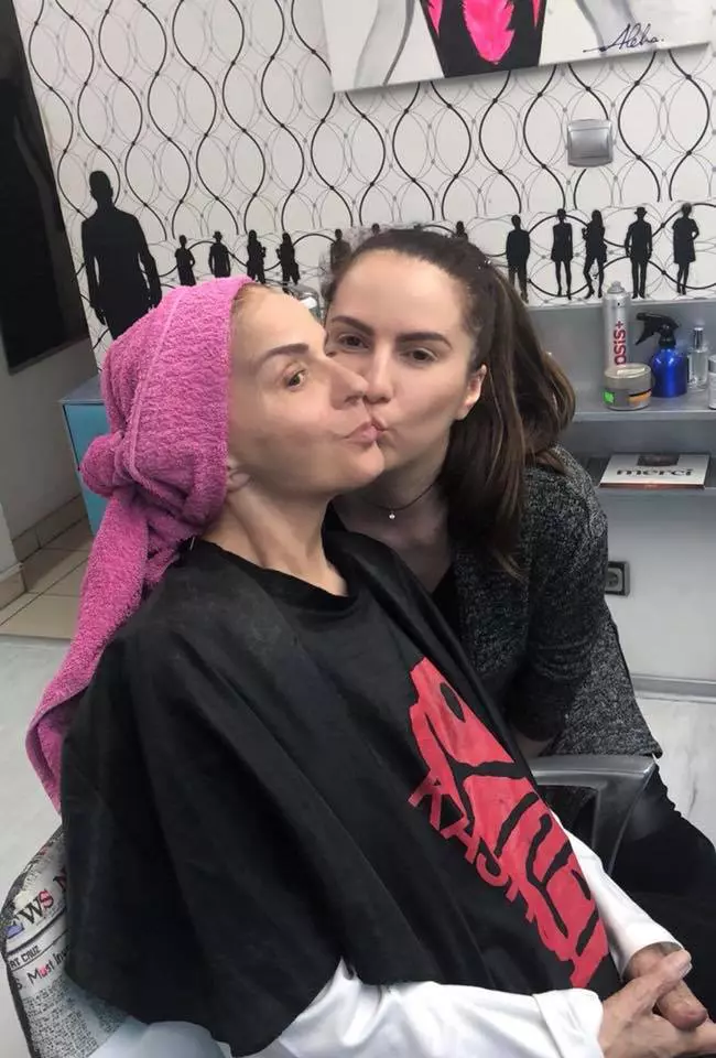 Ionela si anamaria Prodan 3