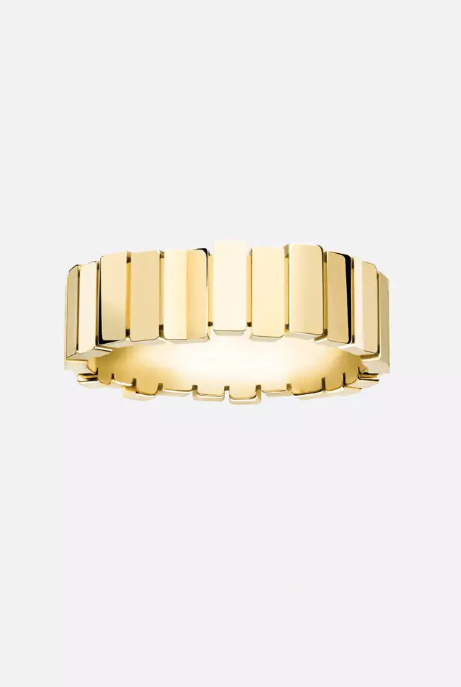 Inel din aur, Dior, 2.400 euro