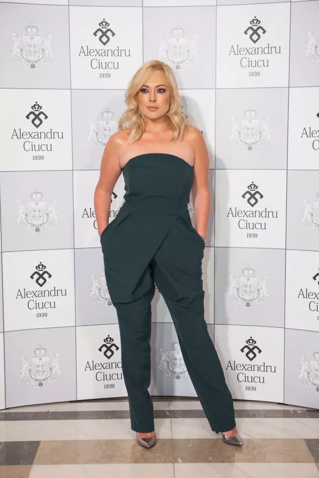 Giulia-Nahmany-Alexandru-Ciucu-Tailored-Glory-2015