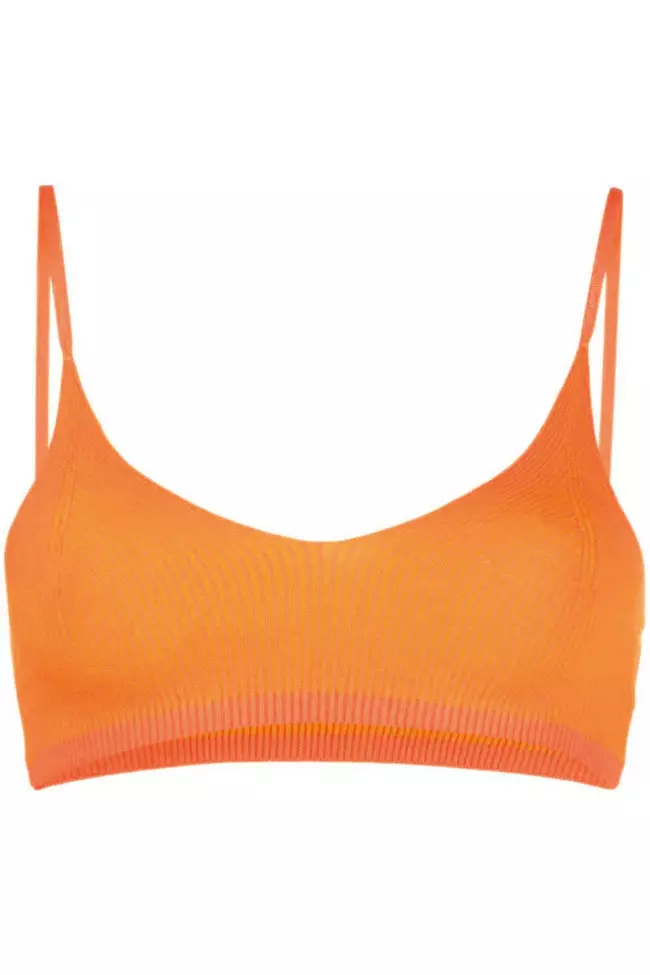 Top din amestec de viscoză, Jacquemus, 128 euro, www.farfetch.com