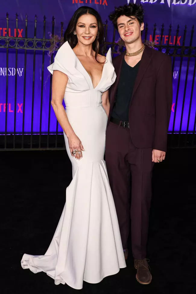 Catherine Zeta-Jones si fiul ei, Dylan Michael Douglas